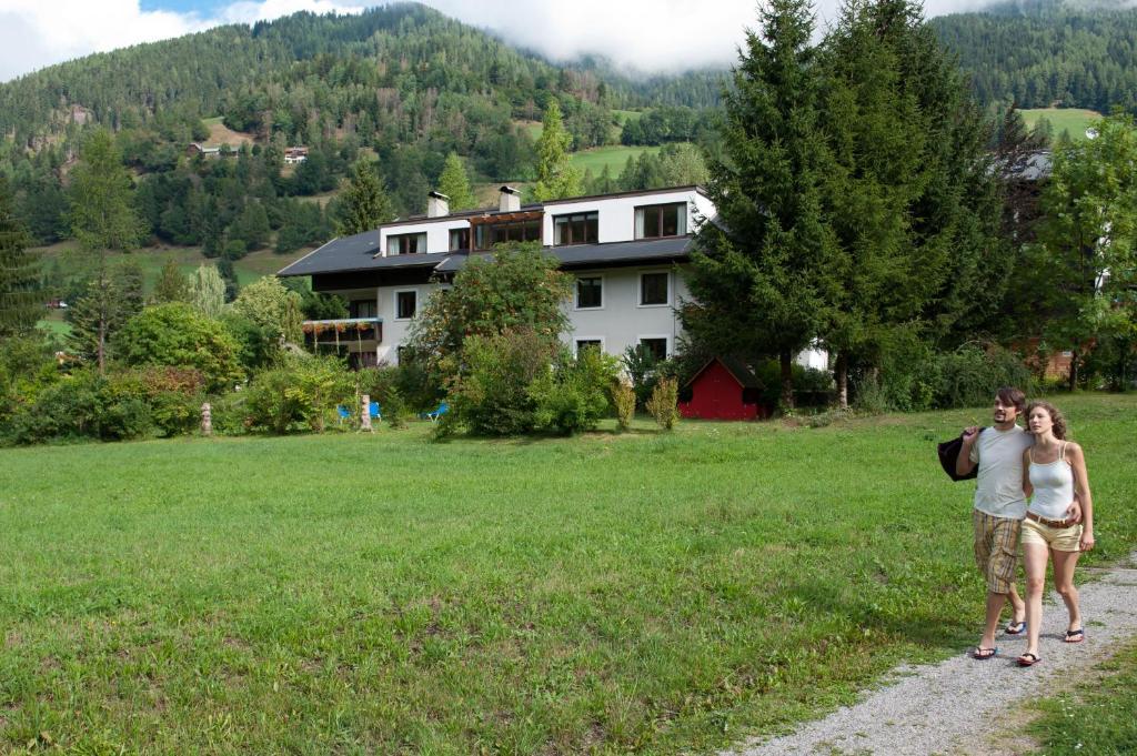 Ortners Mauerwirt - Leistbarer Luxus Apartment Bad Kleinkirchheim Exterior photo